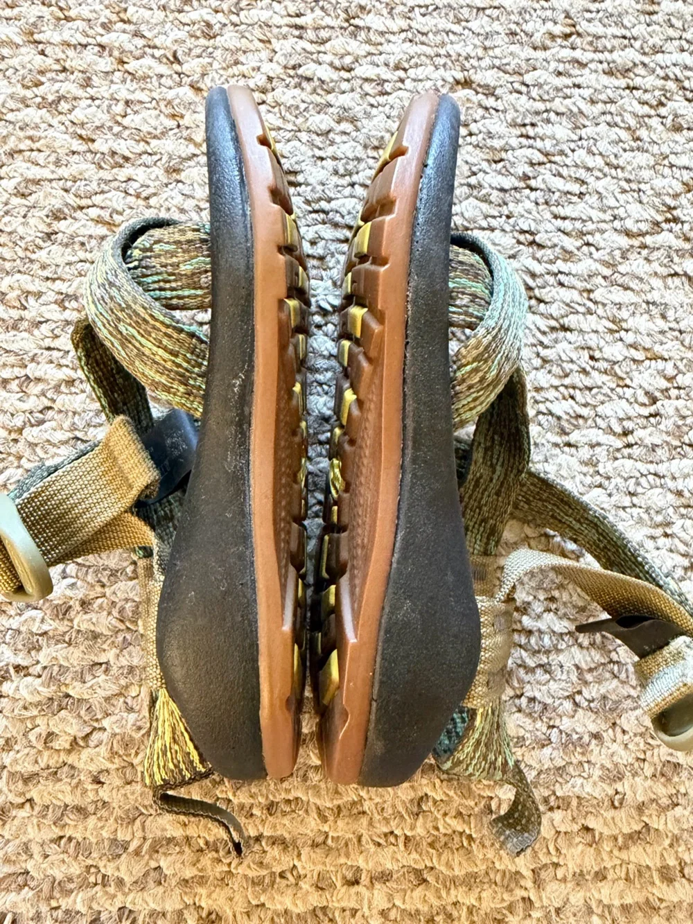 Little Kids Chaco Sanadals in Green Multicolor Size 10